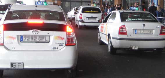 Foro Taxi Libre llevará a la Fiscalía los sabotajes del aeropuerto