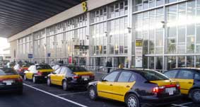 El taxi de Barcelona demanda una parada estratégica en Sants