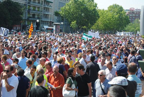 Gran seguimiento en la manifestaci�n del 27J