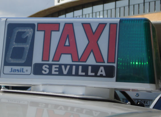 Foro Taxi Libre, en Sevilla, propone subir la carrera mínima