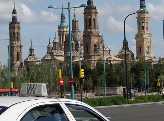 Liberalización de taxis en Zaragoza durante El Pilar