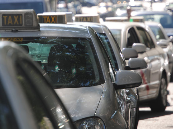 La Federaci�n Espa�ola del Taxi se presenta en Madrid