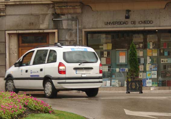 Subvención de 18.000 euros para taxis adaptados en Oviedo