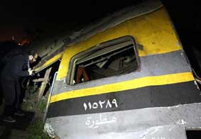 Un tren arrolla un taxi con tres pasajeros
