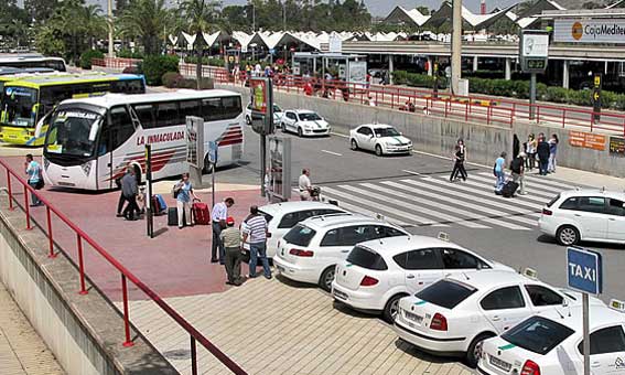 El taxi de Alicante apoya la cesión del aeropuerto a Elche