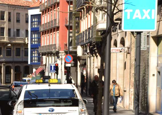 Taxistas de Valladolid rechazan la gestión directiva del RT