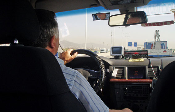 Cinturón obligatorio para el taxista