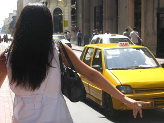 Paro de taxistas en Per�