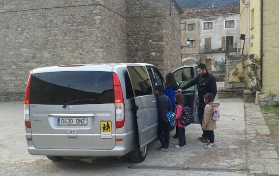 El transporte escolar en taxi es “perfectamente válido”