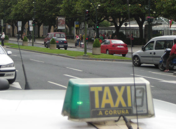 A un paso de la Ley del Taxi gallega