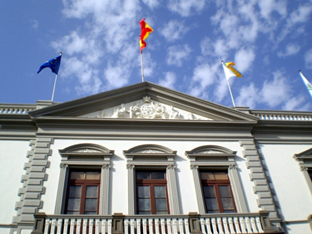 El alcalde de S.C de Tenerife garantiza el rescate de licencias