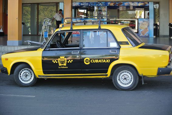 El taxi de Cuba actualiza su sistema de trabajo