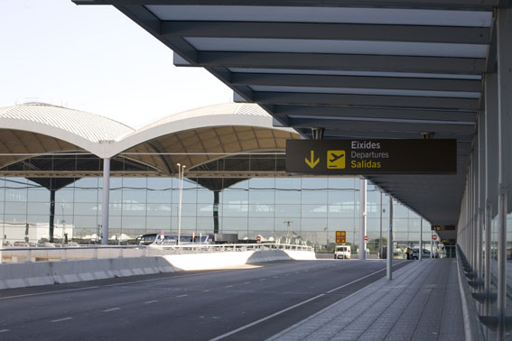 Habrá más controles en el aeropuerto de Elche