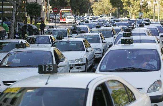 El taxi de Valencia luchará contra Uber por ser “totalmente ilegal”
