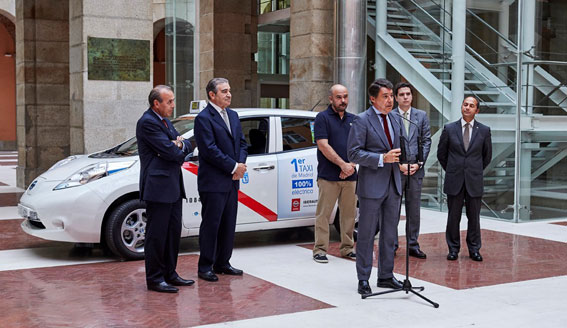 Autorizado el primer taxi eléctrico en Madrid