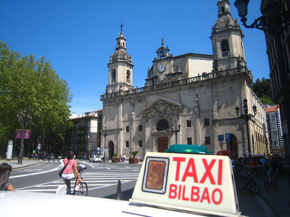Bilbao aplicará la norma del taxi también a VTCs