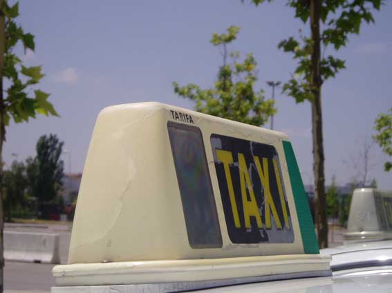 Los taxistas vuelven a protestar contra la Ley del Taxi