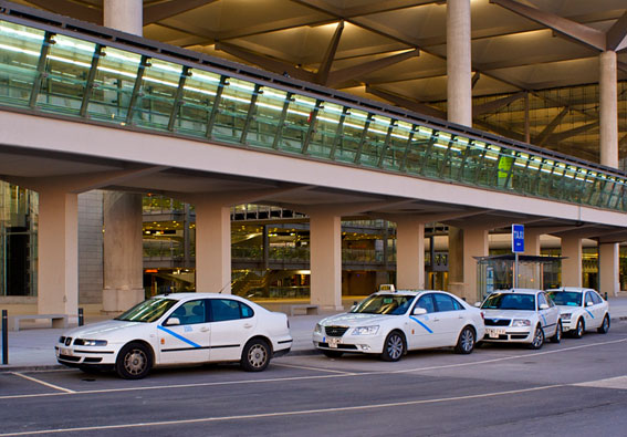 26 taxis más en el aeropuerto de Málaga