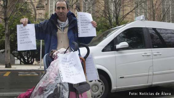 Taxistas de Vitoria, contra los buses interurbanos