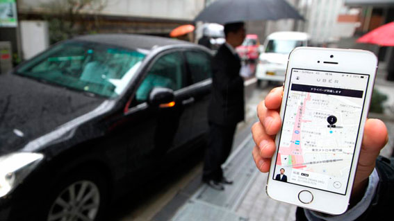 Dinamarca multa a cuatro chóferes de Uber por violar la ley del taxi