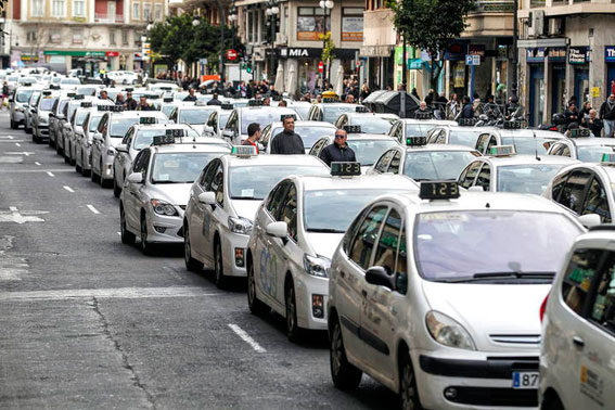 Reunión del Consejo del Taxi valenciano por la regulación