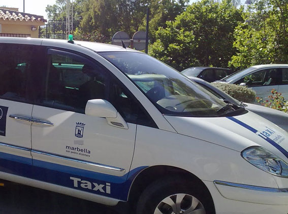 Autorizan taxis de hasta nueve plazas para combatir el intrusismo