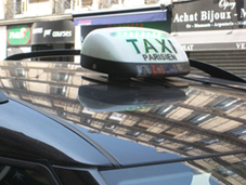 El Gobierno francés lanza “su” aplicación para el taxi
