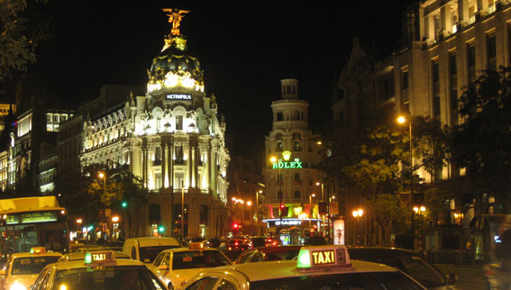 Madrid refuerza el servicio nocturno de taxis