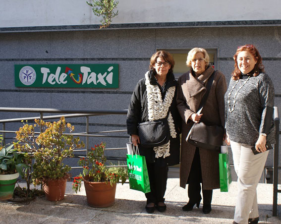 La alcaldesa de Madrid visita la sede de FPT