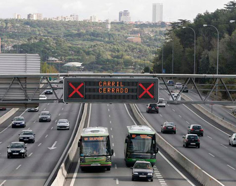 Los taxis podrán circular por el carril BUS-VAO de la A6