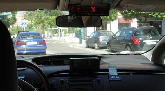 Un taxista, cómplice de dos ladronas en Pontevedra