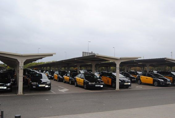 Los taxistas se trasladan a una nueva parrilla en la T1