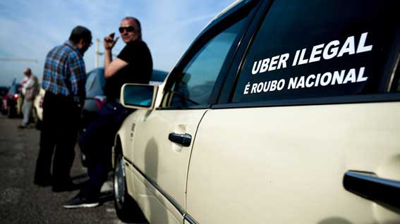 Taxistas de Portugal mantienen las protestas contra Uber