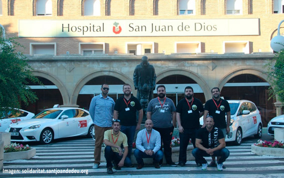 Taxistas de Zaragoza se solidarizan con los más necesitados