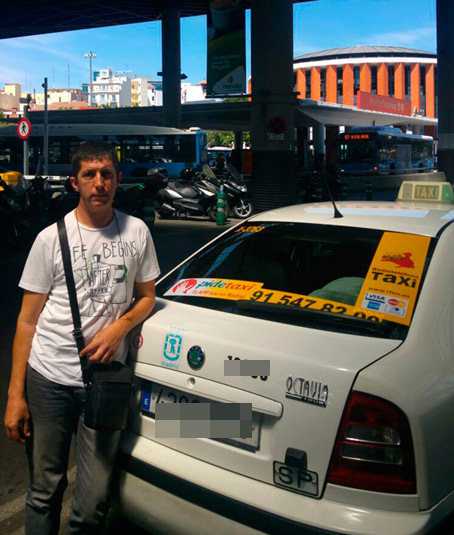 Taxista devuelve a sus dueños una maleta olvidada con 6.000 euros