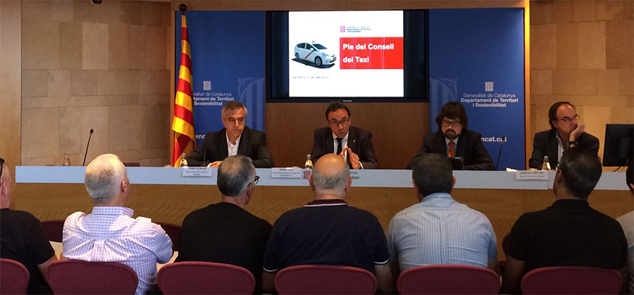 Competencia critica el nuevo decreto regulador de las VTCs en Cataluña