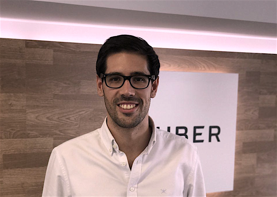 Uber España pide que la regulación se adapte al cambio social