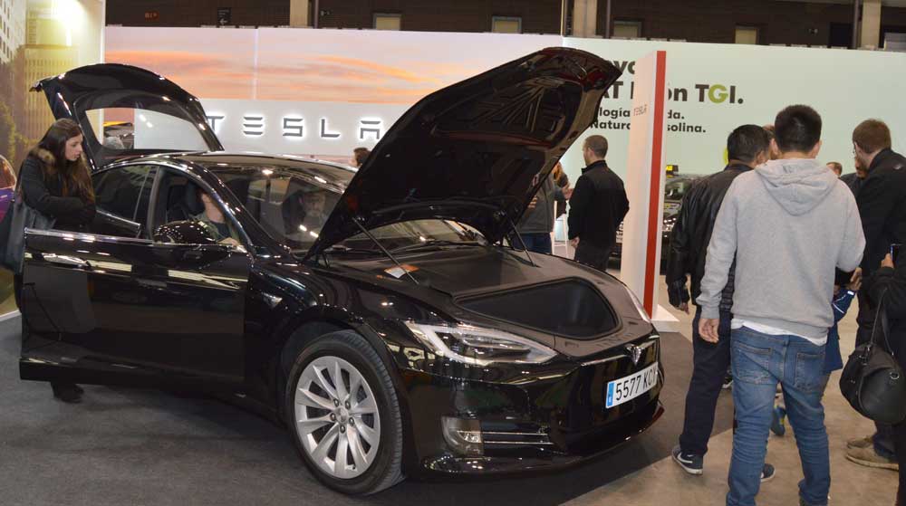 Presentado a homologación en Barcelona el Tesla S