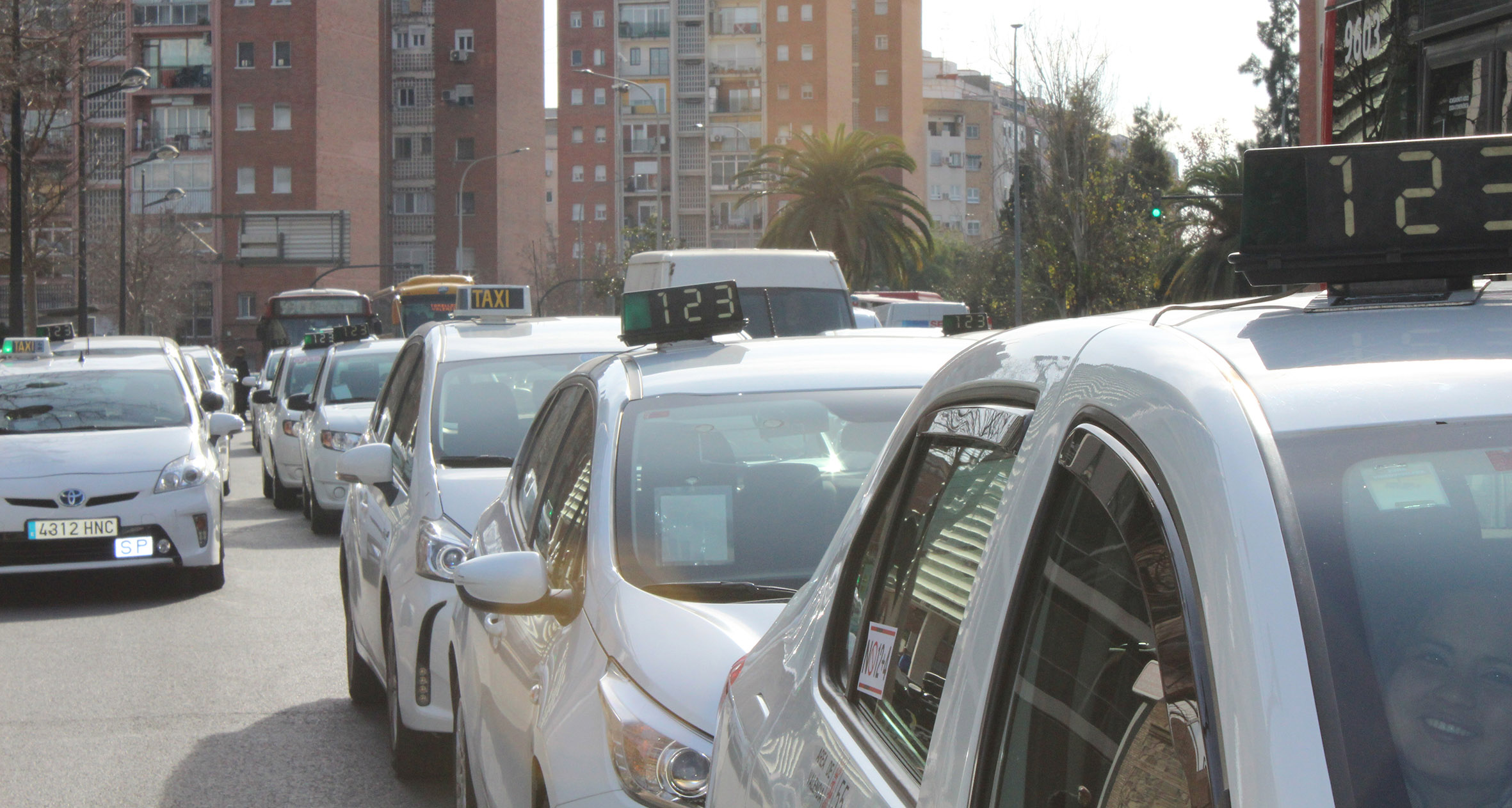 El Supremo anula la regulación horaria del taxi en Valencia