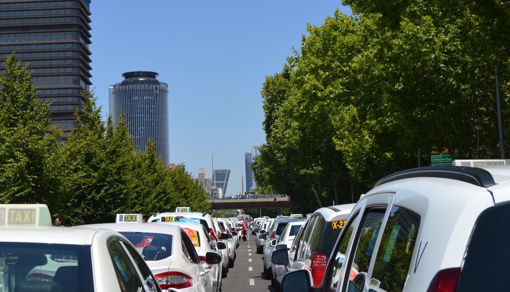 El taxi concede al Gobierno una ´tregua´ hasta septiembre