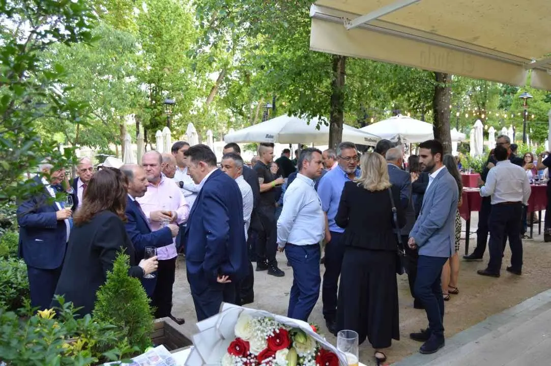 El evento tuvo lugar en el restaurante El Ancla del Lago, en la Casa de Campo de Madrid