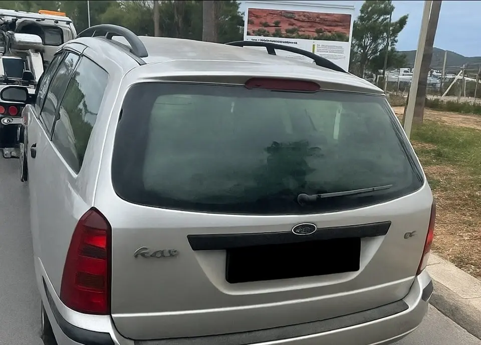 Vehículo pirata en Sant Josep, Ibiza