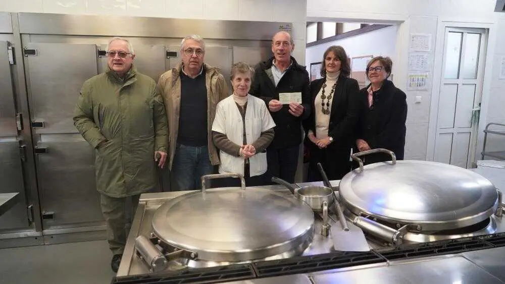 Donaci&oacute;n de taxistas a La Cocina Econ&oacute;mica