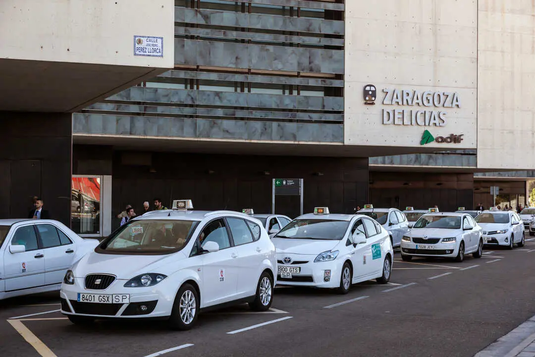 Taxi de Zaragoza. Imagen: Depositphotos