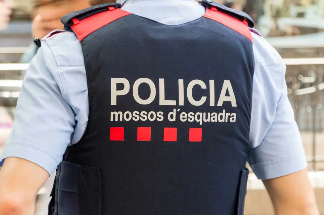 Mossos d&acute;Esquadra: Depositphotos