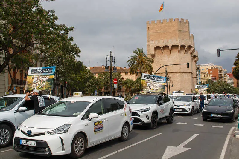 Protestas del taxi en Valencia. Imagen: Fernando Mac&iacute;as