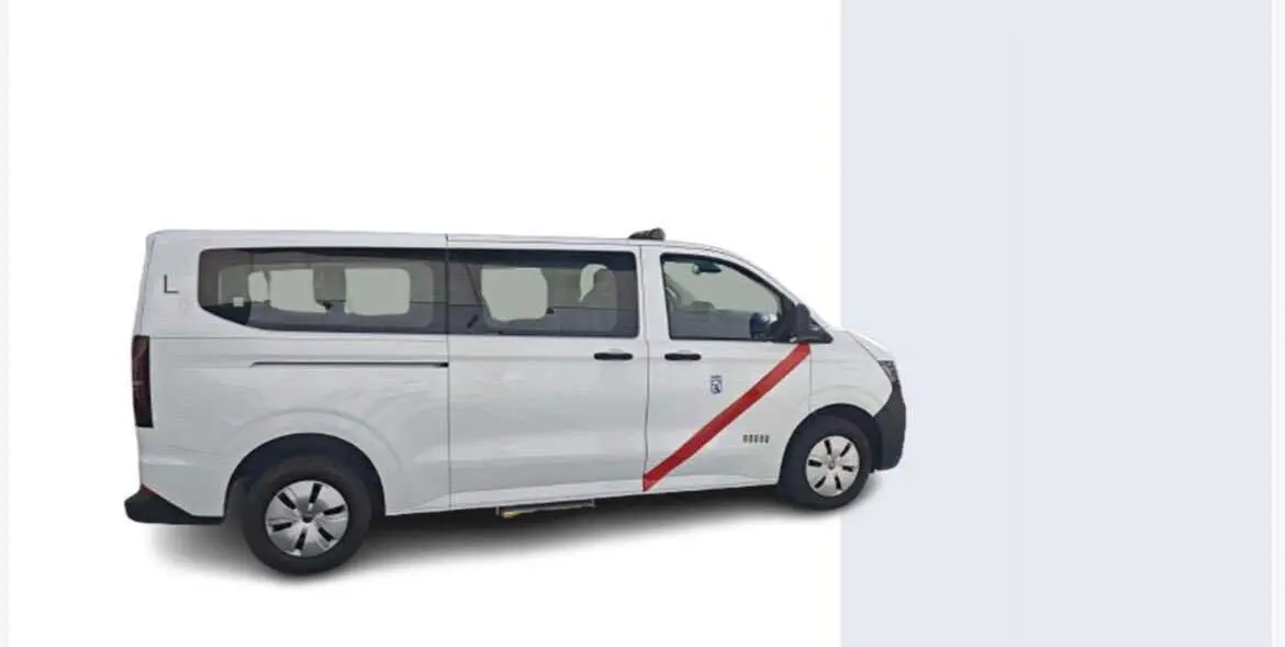 La nueva generaci&oacute;n del Volkswagen Caravelle, taxi en Madrid