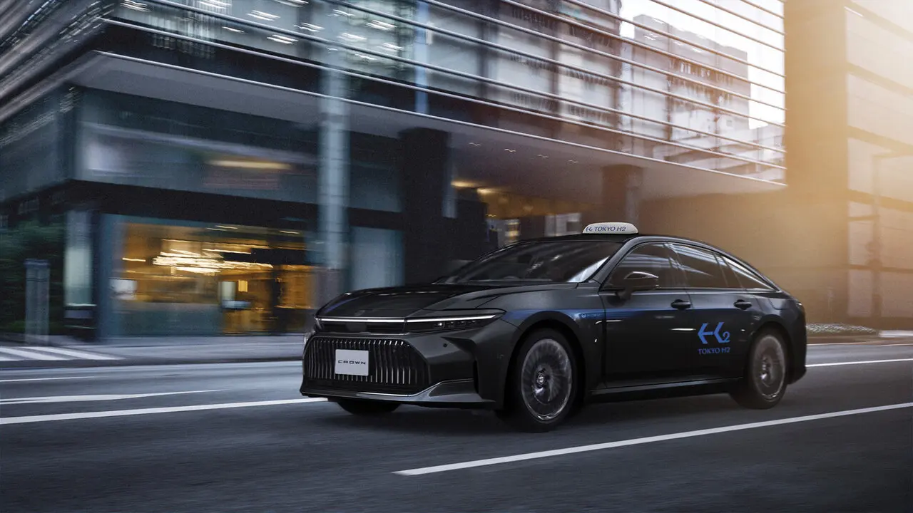 El nuevo modelo de pila de combustible Toyota Crown