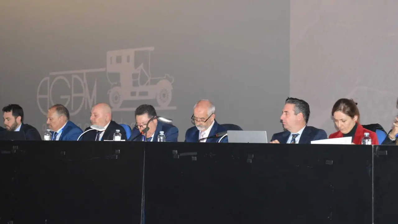 Junta Directiva de Gremial Madrid durante la Asamblea