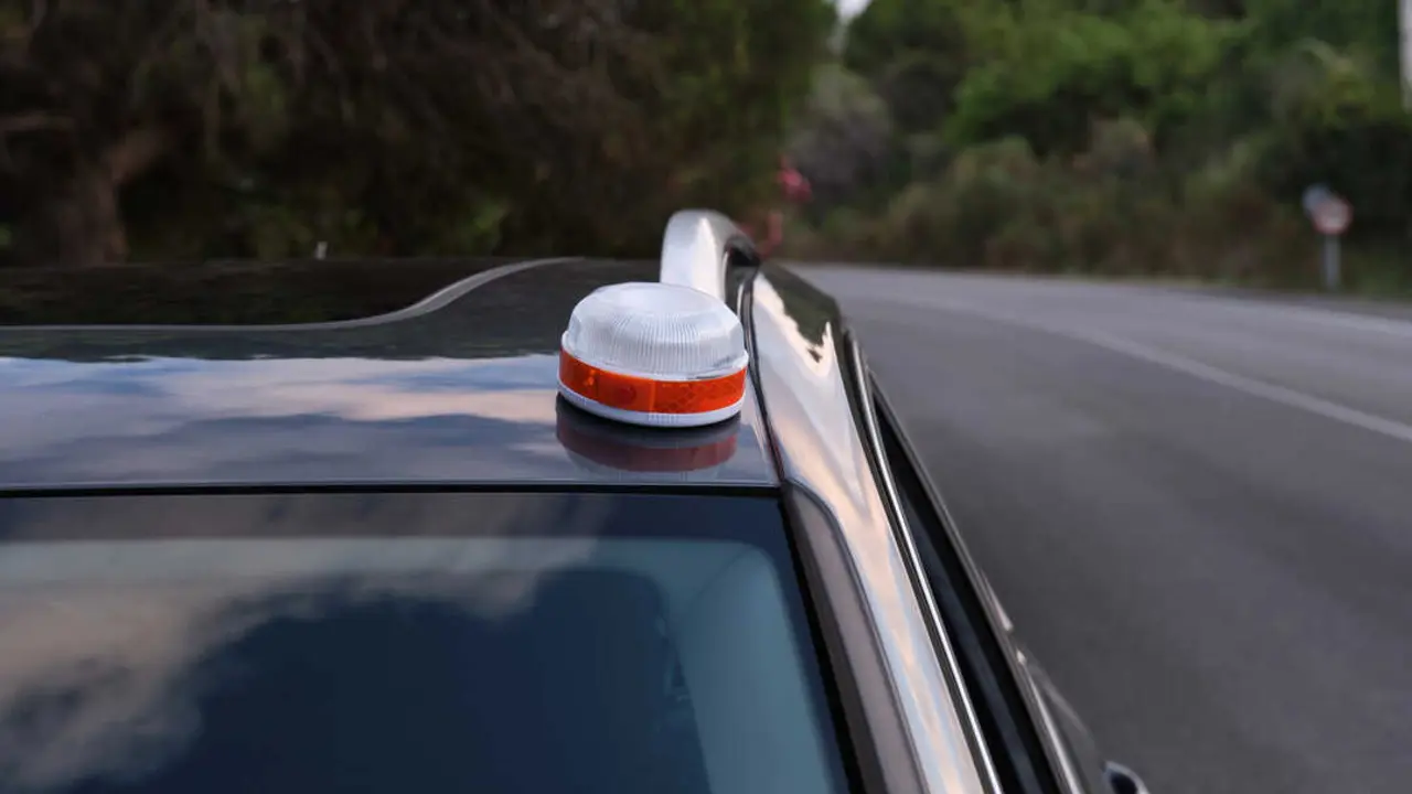 Baliza V16 Depositphotos